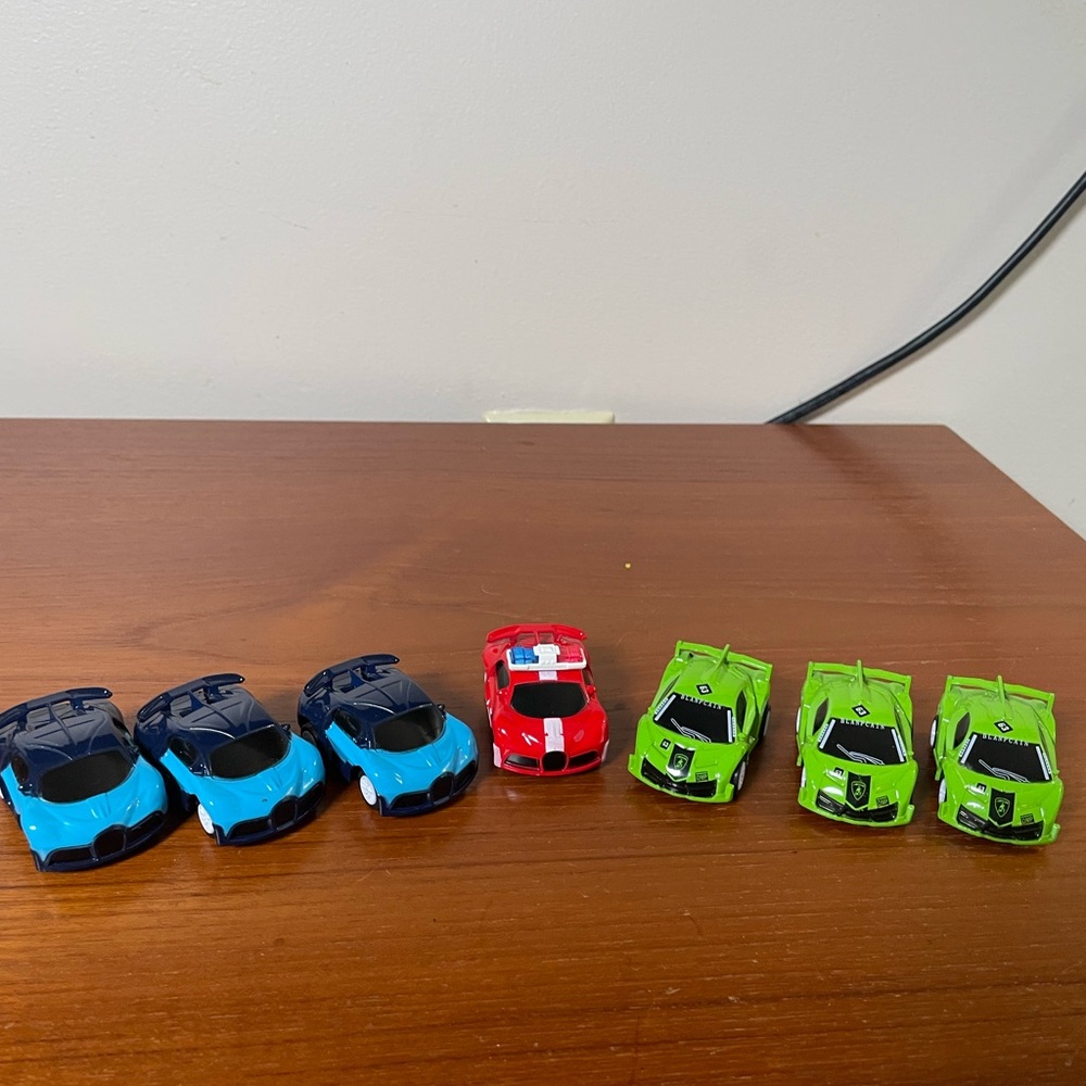 Lot of 7 replacement cars to the 2024 Mini 3.4 Ghz Remote Control Watch